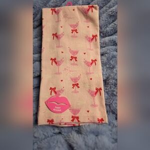 1 Betsey Johnson Towel Pink Martini Glass